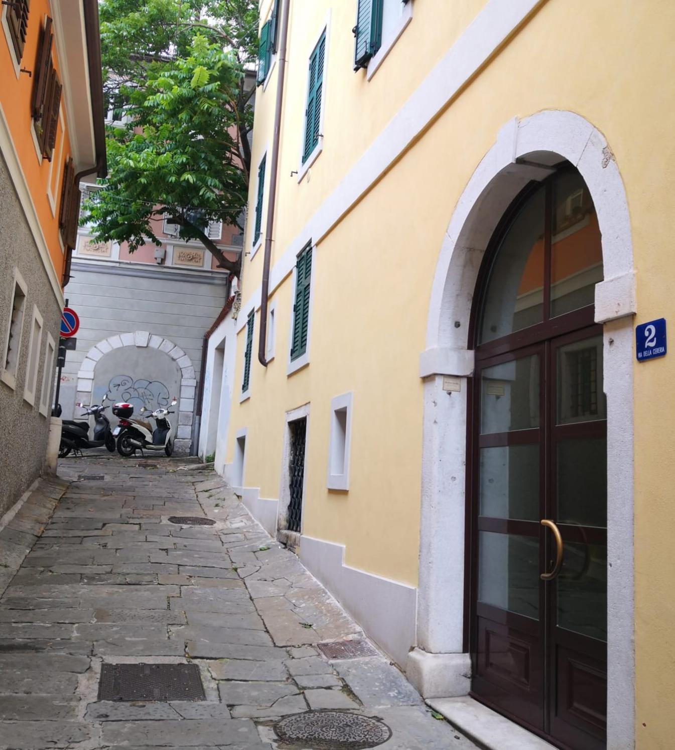Antico Borgo Apartment Triest Exterior foto